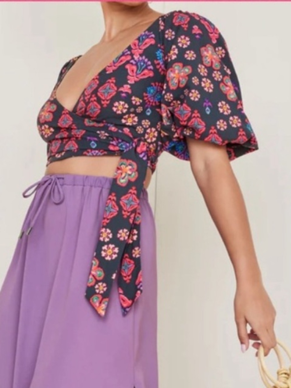 VENUS Floral Wrap Front Blouse, Crop, sz M, 17” PTP, 14” L, Linen blend - Picture 2 of 6
